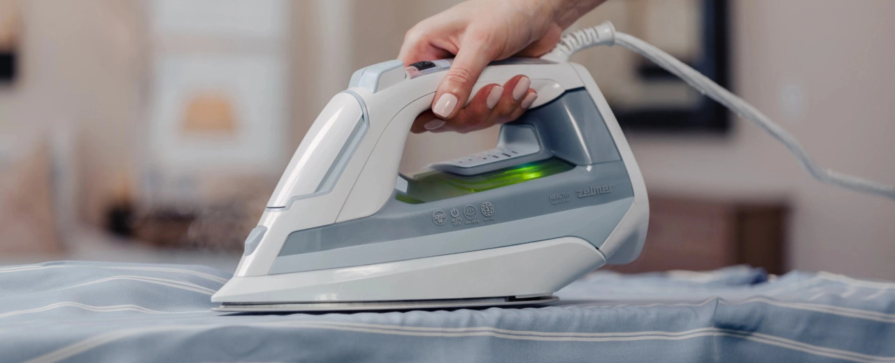 Cleaning and descaling your steam iron